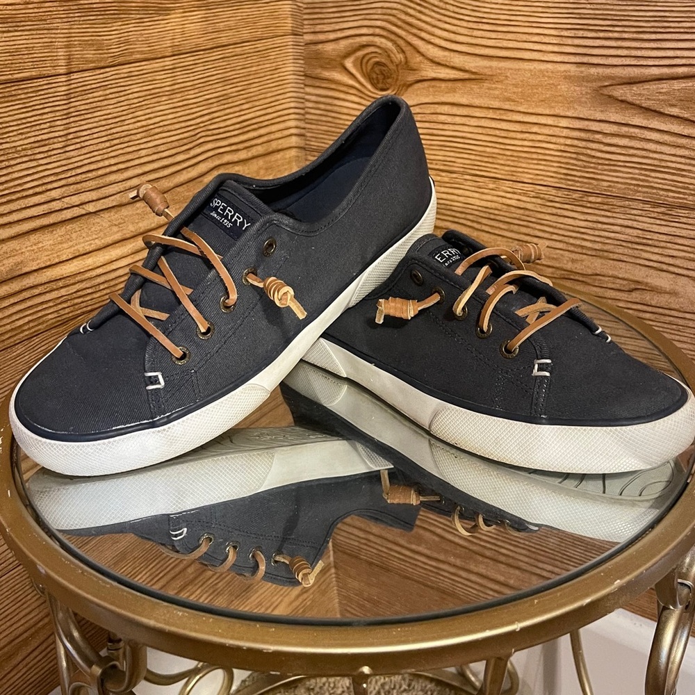 SPERRY ❤️ Navy Slip On Boat Shoes - Size 8